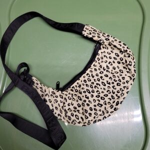 Baggu Mini Crescent Honey Leopard